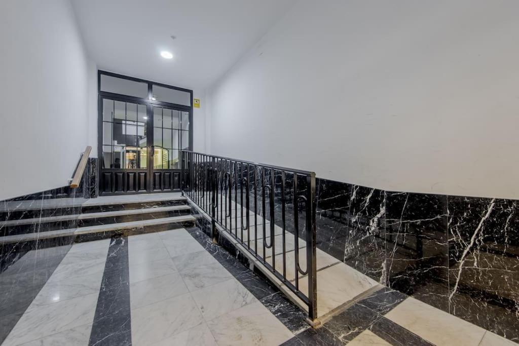 Encantador Piso En La Latina Madrid Centro/Rastro Kültér fotó